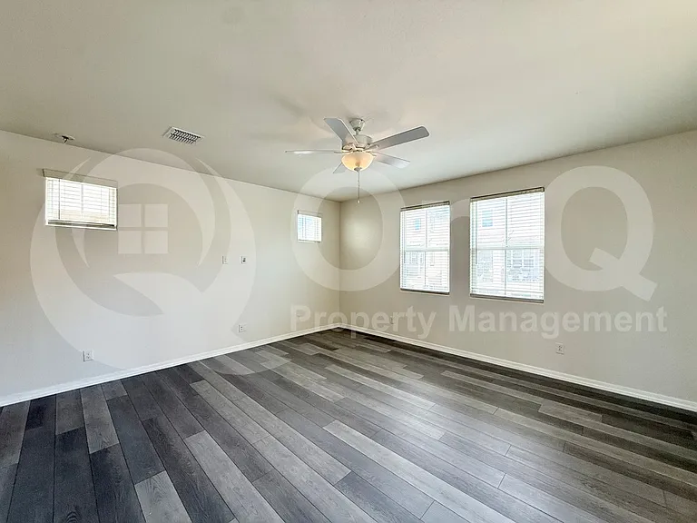 775 W Flintlock Way — Photo 11