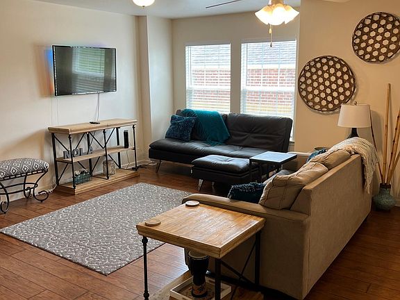 5th image of 4611 Metropolitan Dr