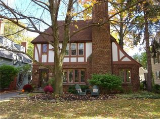 3319 Grenway Rd, Shaker Heights, OH 44122