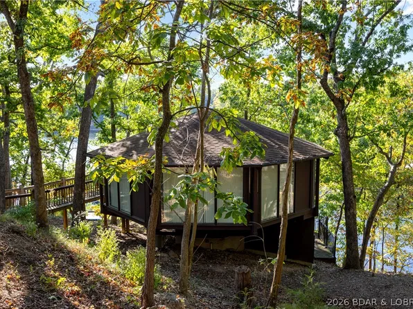 179 Tree Top Dr #12, Four Seasons, MO 65049