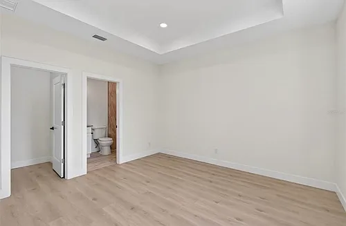 15525 Chamberlain Blvd #15525 Photo 1