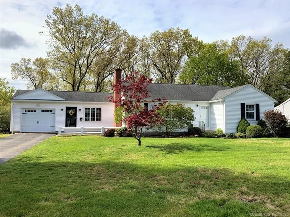 47 Stevens Street, Windsor Locks, CT 06096