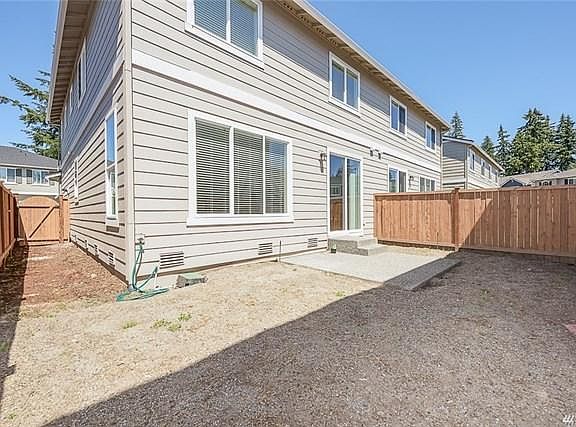 4th image of 4926 130th Pl SE