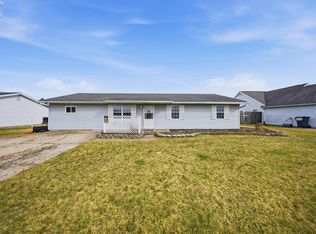 891 N Woodland Ave, Clyde, OH 43410