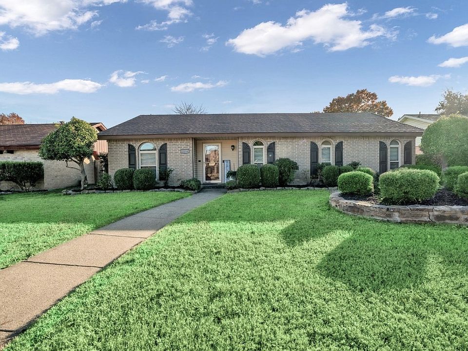 1st image of 2216 Briarwood Dr