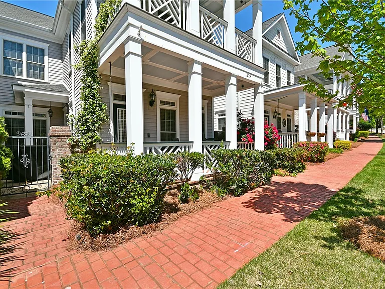 324 Village Walk Ln — Photo 33