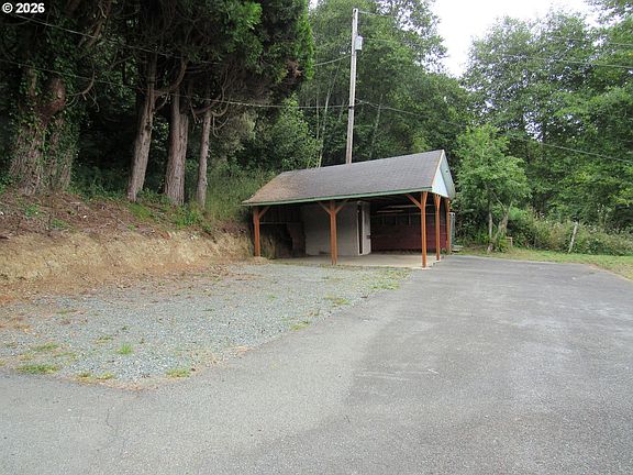 5th image of 99367 Winchuck River Rd