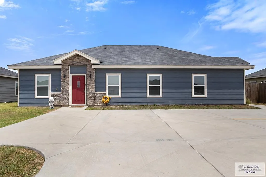 2 bed, 2.0 bath, 954 sqft, $1,080 — Photo 1