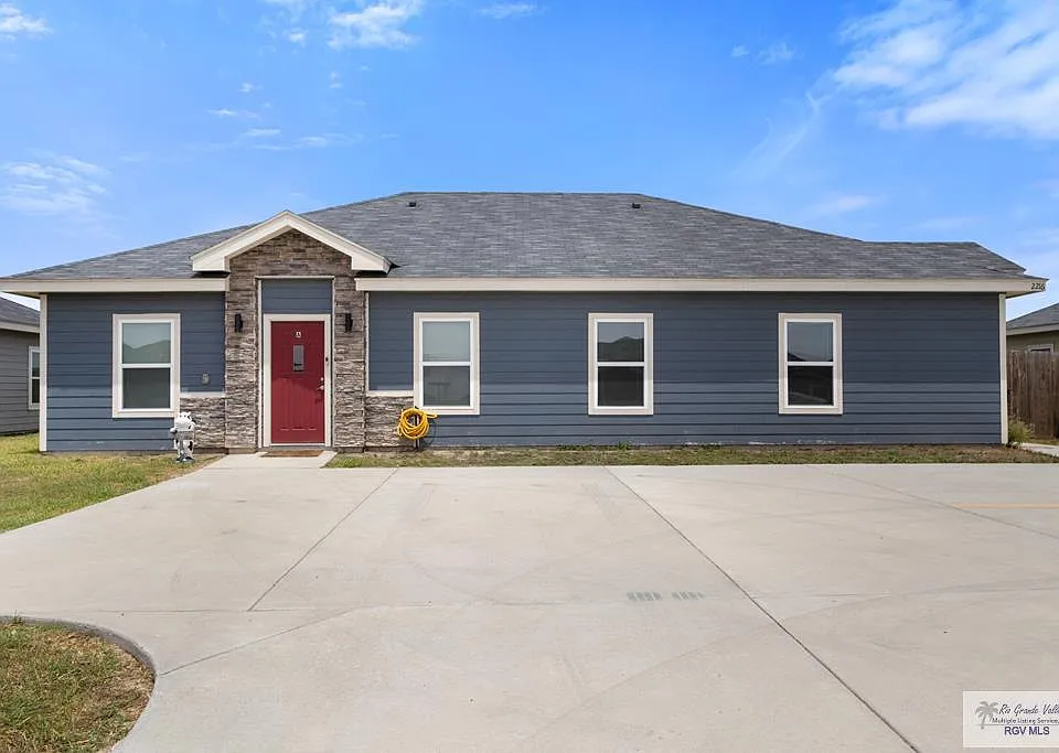 2216 E Valley Cir #A