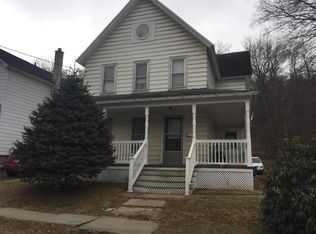 13 Reynshanhurst St, Carbondale, PA 18407