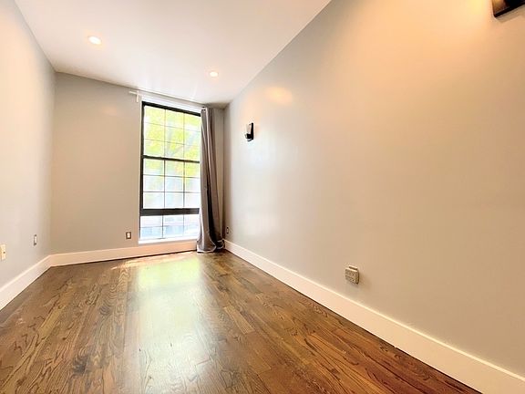 4th image of 63 Whipple St #1LX