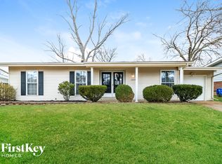1225 Cheyenne Dr, Florissant, MO 63033