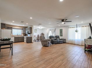 2202 W Sequoia Dr, Phoenix, AZ 85027