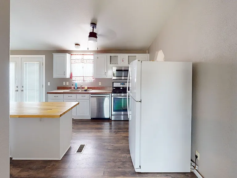 2505 Silver Dollar Loop NE — Photo 14