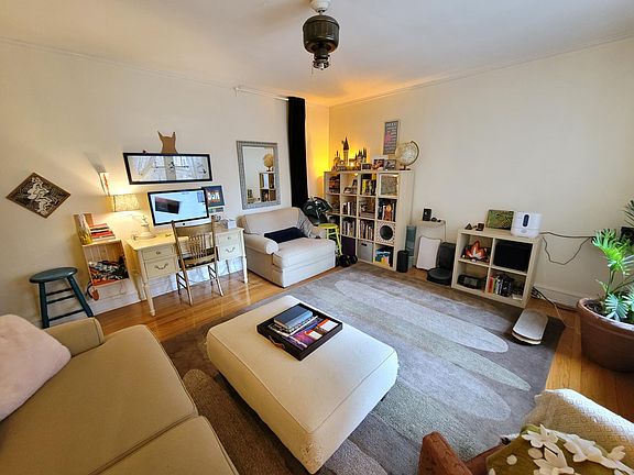 4th image of 4802 N Hermitage Ave #2