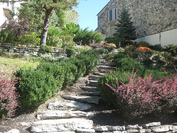 STAIRS TO LAKE SHORE DR.
