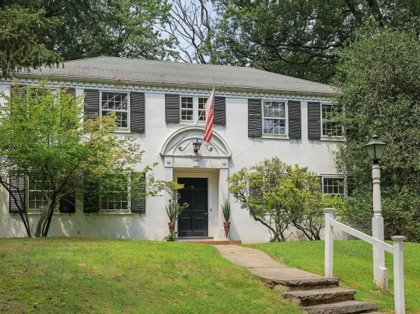 1045 Oak Ln, Plainfield City, NJ 07060