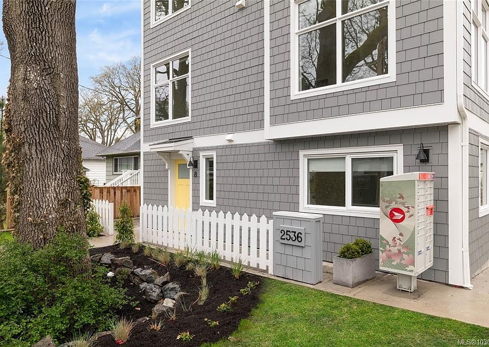 1st image of 2536 Shelbourne St #8