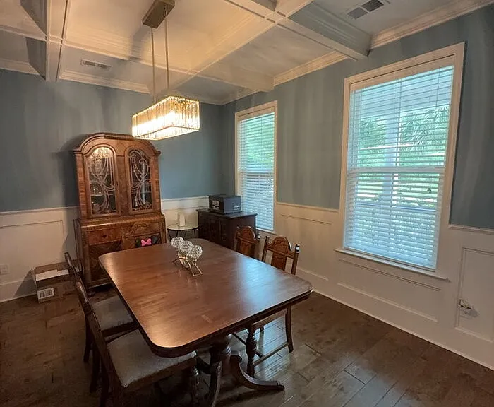 302 Pond Hill Ct — Photo 3