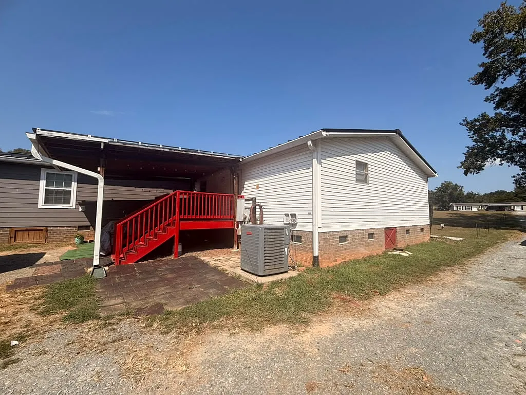 3 bed, 1512 sqft, $1,850 — Photo 3