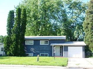 140 Boulder Hill Pass, Montgomery, IL 60538