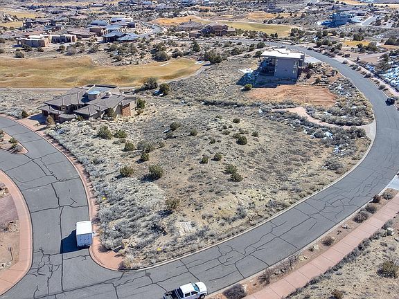 3rd image of 321 Hearthstone Ct