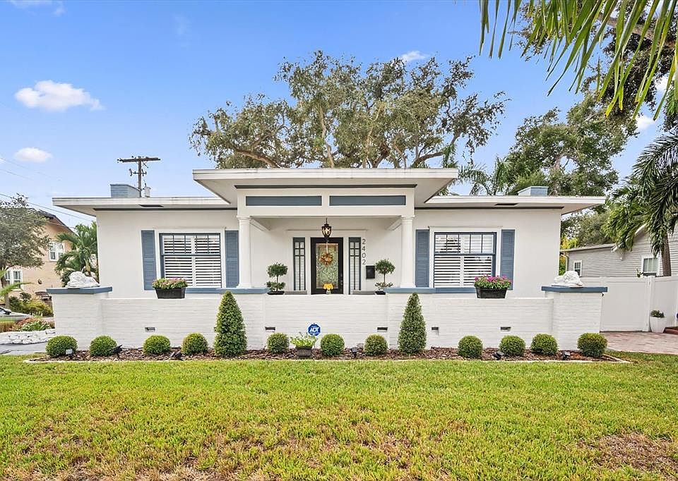 1st image of 2402 N Ridgewood Ave