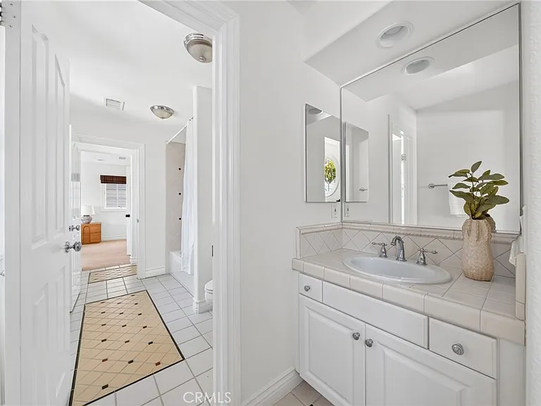 10 Cape Andover — Photo 35