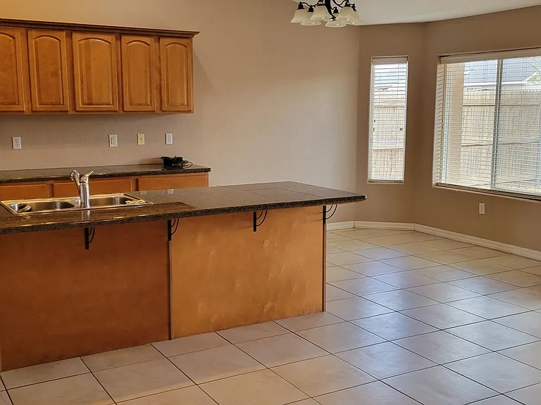 3000 Elizabeth Ct — Photo 6