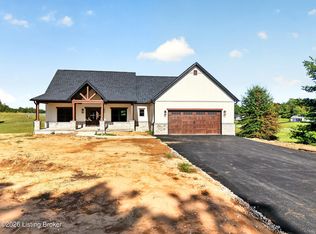 2492 Roundtop Rd, Elizabethtown, KY 42701