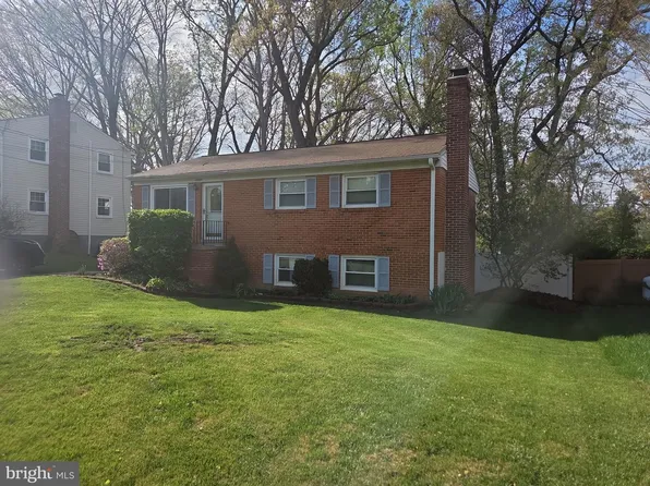 2208 Emporia St, Woodbridge, VA 22191