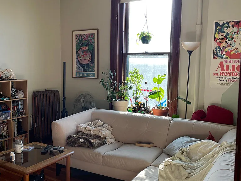 182 Pearl St #16 — Photo 1