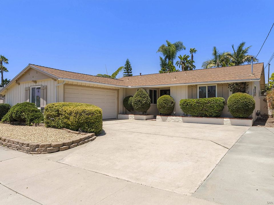 1st image of 4872 Mount Almagosa Dr