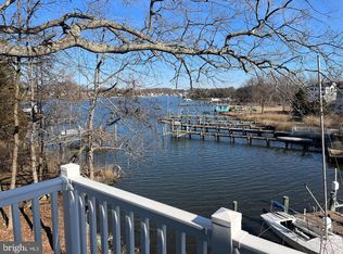 340 Arbutus Dr, Edgewater, MD 21037