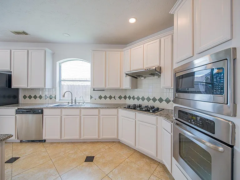 6023 Conroy Pointe Ln — Photo 10