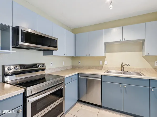 3591 S KERNAN Boulevard #206, Jacksonville, FL 32224