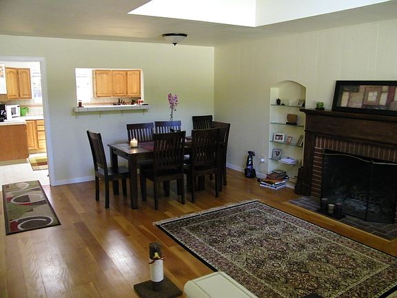 front room / dinning room