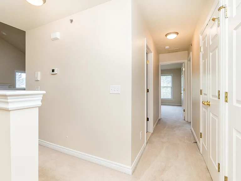 3334 Endsleigh Ln — Photo 6
