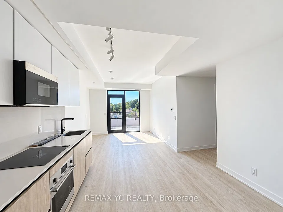 699 Sheppard Ave E #308