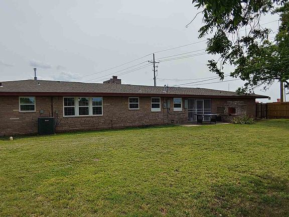 4th image of 3423 NW Atlanta Ave