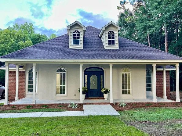 8970 Celeste Rd, Saraland, AL 36571