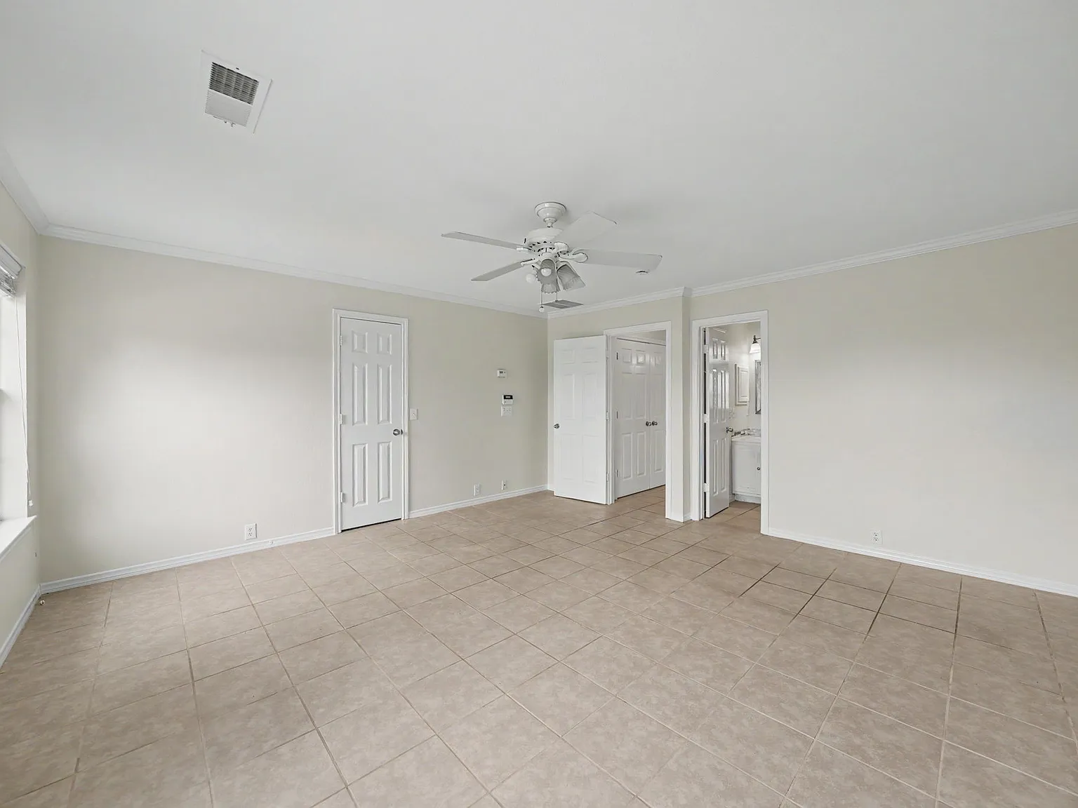 2 bed, 1.5 bath, 1290 sqft, $2,150 — Photo 4