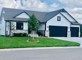 422 N Wheatland Ave, Wichita, KS 67235