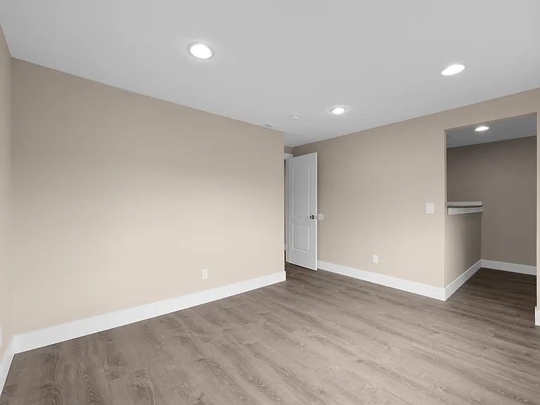 3383 Paris Blvd — Photo 21