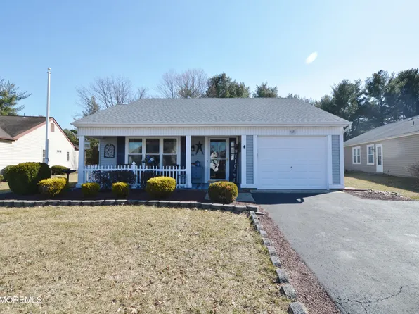 29 Saint Paul Place, Manchester, NJ 08759