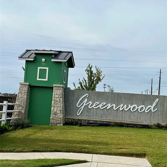2525 Willkomen Way — Photo 3