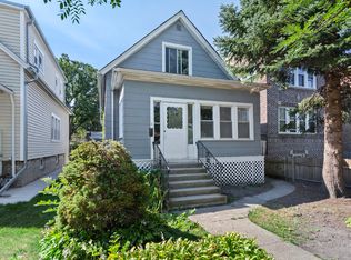 1710 Dempster St, Evanston, IL 60202