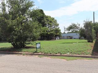 1207 Bowie St, Sweetwater, TX 79556