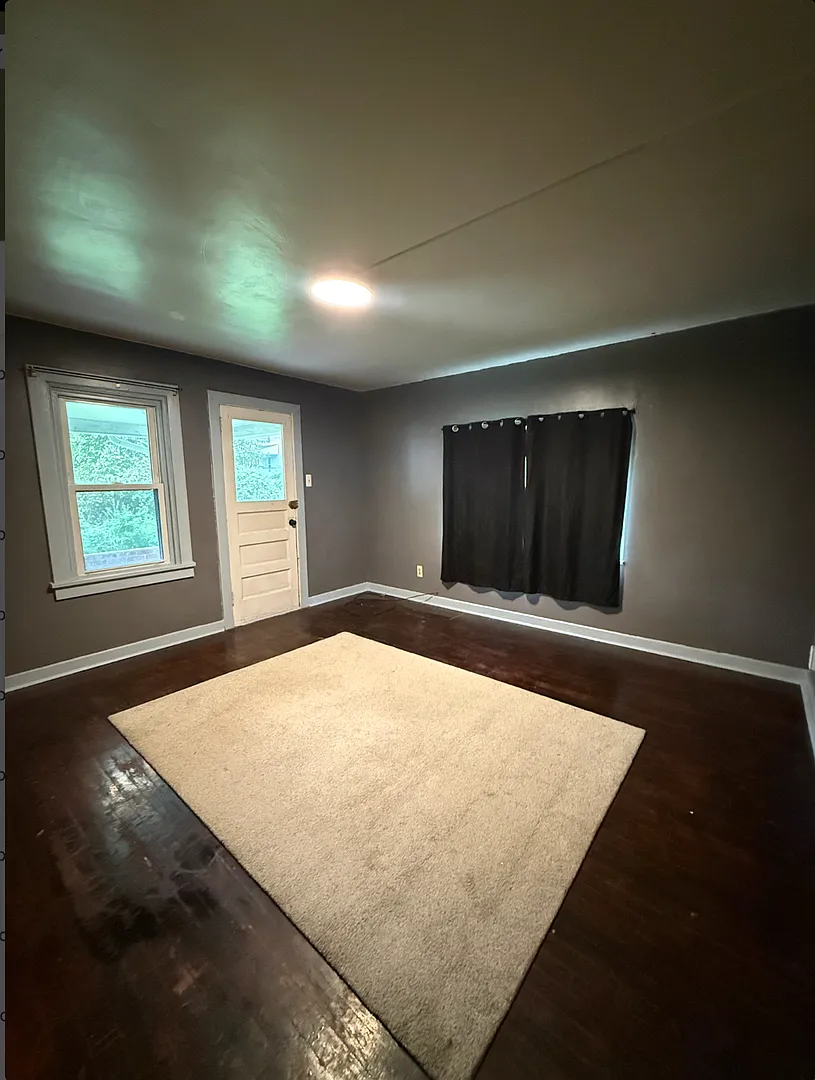 127 Linhart — Photo 3