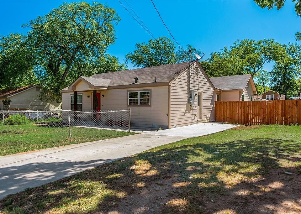 1st image of 1322 Betty Ln
